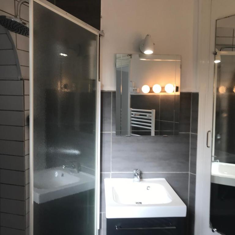 Bel Appartement Bagneres De Luchon Centre - Two-Bedroom Apartment - 21