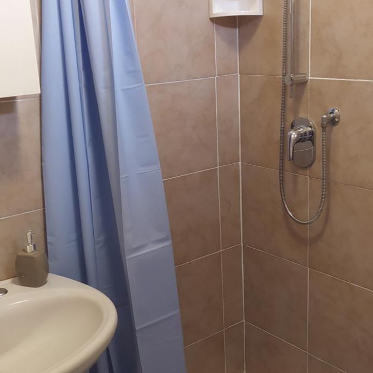 Casa vacanze Oasi Salomone - Camera Deluxe (2 Adulti + 1 Bambino) - 5