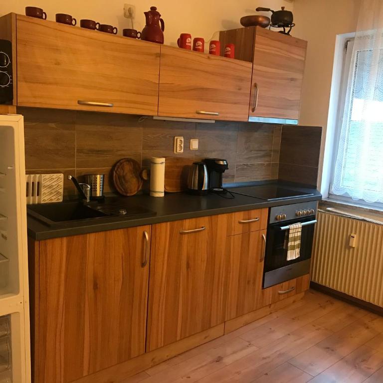 Apartmany Lend - Apartment mit Dusche - 10