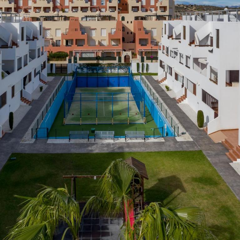 Apartamentos Paraíso Vera Playa, Ático Alborada con solárium grande privado, a pie de playa, WIFI - Apartamento de 2 dormitorios - 6
