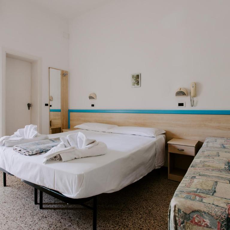 Hotel Edward - Camera Tripla con Vista Mare - 6