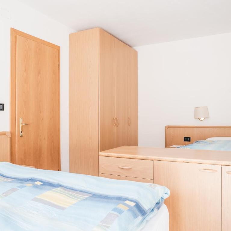 Residence Dolomia - Appartamento con 2 Camere da Letto (5 Adulti) - 1