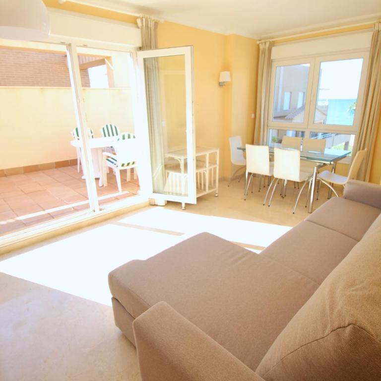 El Amanecer 81 by homeprive - Vacation Home - 21