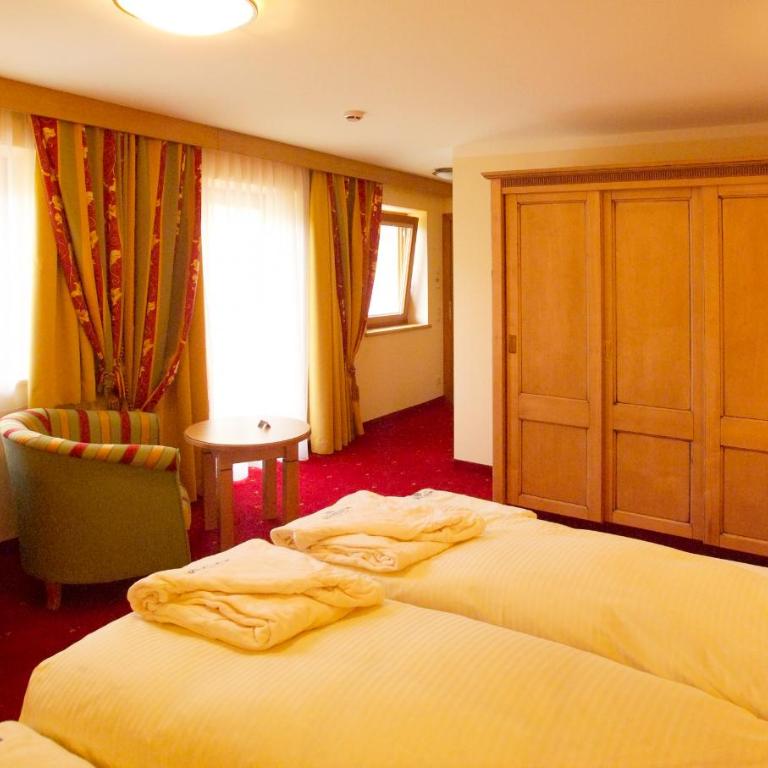 Hotel Montana - Deluxe Doppel-/Zweibettzimmer I - 7