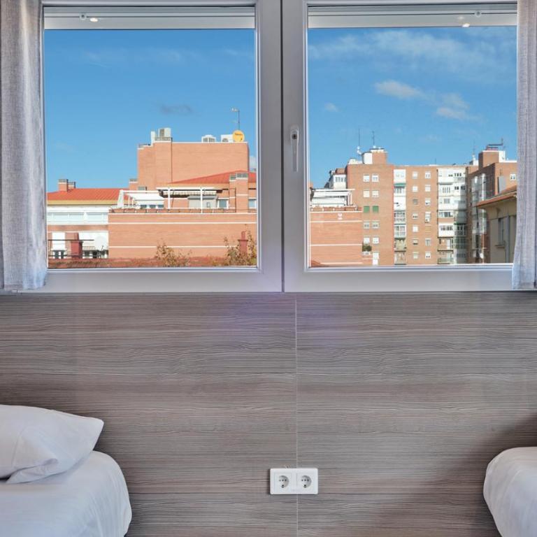 Golden Alcala - Twin Room - 8