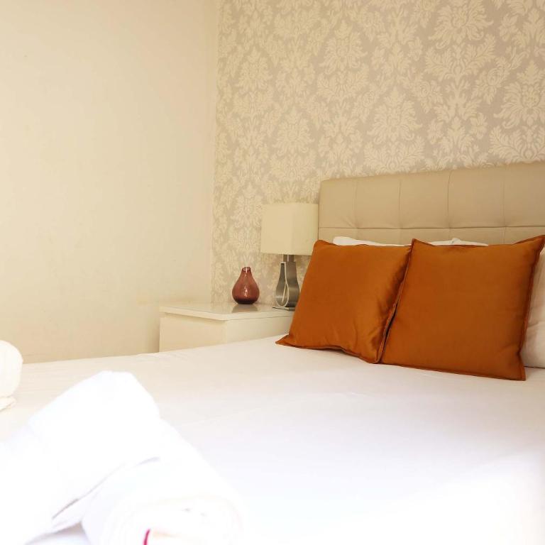 Bcn-rentals apartments in the Old town - Three-Bedroom Apartment - 19