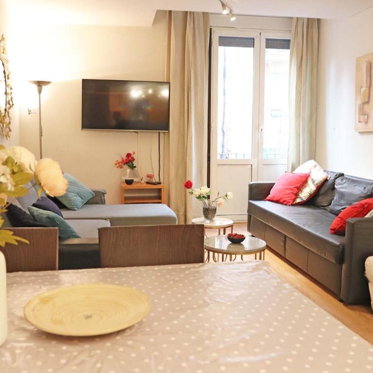 Bcn-rentals apartments in the Old town - Three-Bedroom Apartment - 34