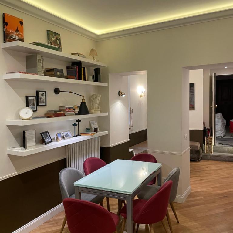 Mia residenza al Pantheon - Three-Bedroom Apartment - 4