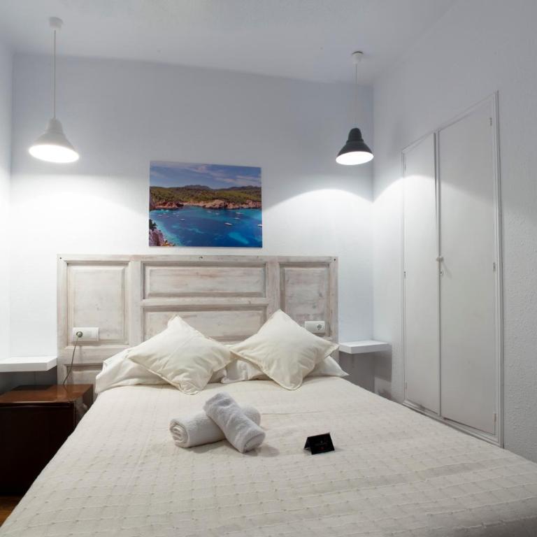 Hostal Ibiza - Habitación Doble con baño compartido - 4