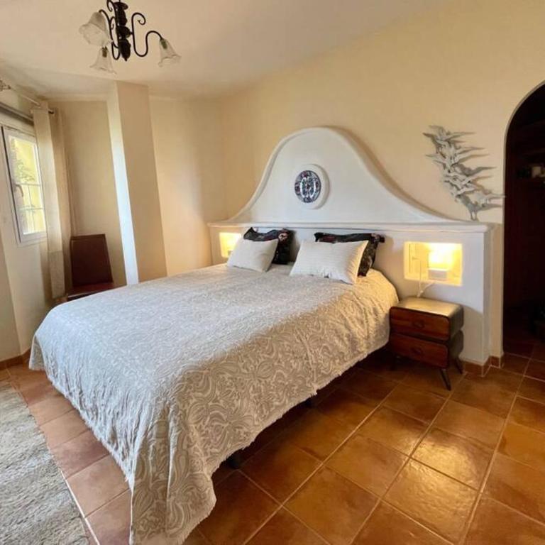 Beautiful House with splendid sea views, Calaiza Beach - Vacation Home - 11