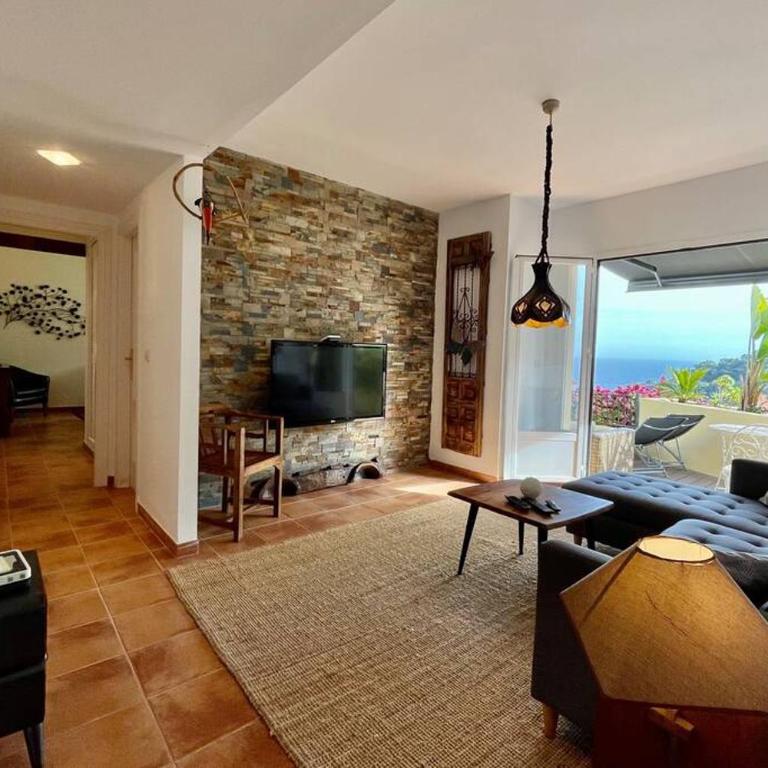 Beautiful House with splendid sea views, Calaiza Beach - Vacation Home - 9