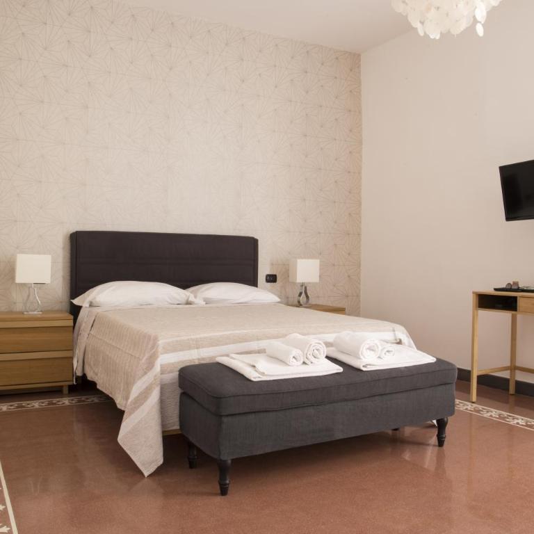 Vesevo Rooms - Camera Deluxe - 1