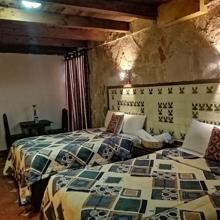 Hotel & Cava La Parroquia - Twin Room - 5