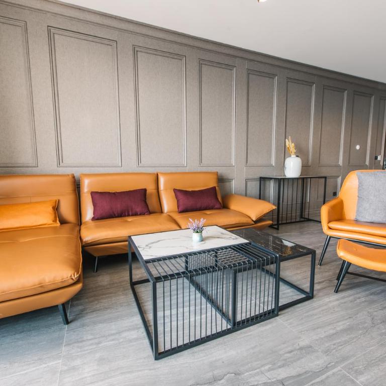 Dollaku Seafront Apartments - Three-Bedroom Apartment with Sea View and Balcony - 15