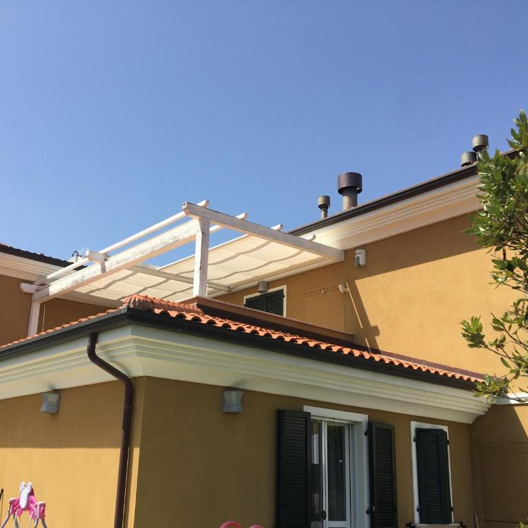 Skyline - Two-Bedroom Apartment - 5