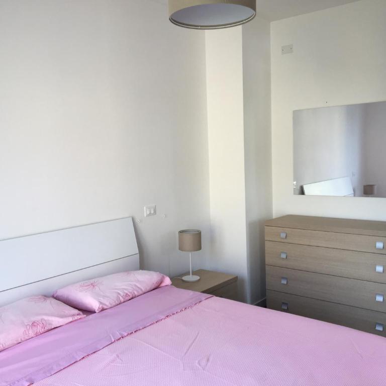 Skyline - Two-Bedroom Apartment - 10