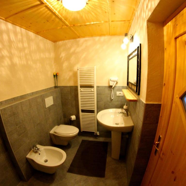 Maison Du-Noyer Chambres et Tables d'Hotes - Camera Matrimoniale Superior con Letto Supplementare - 19