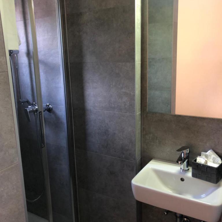 Garni degli Angioli - Single Room with external WC - 2