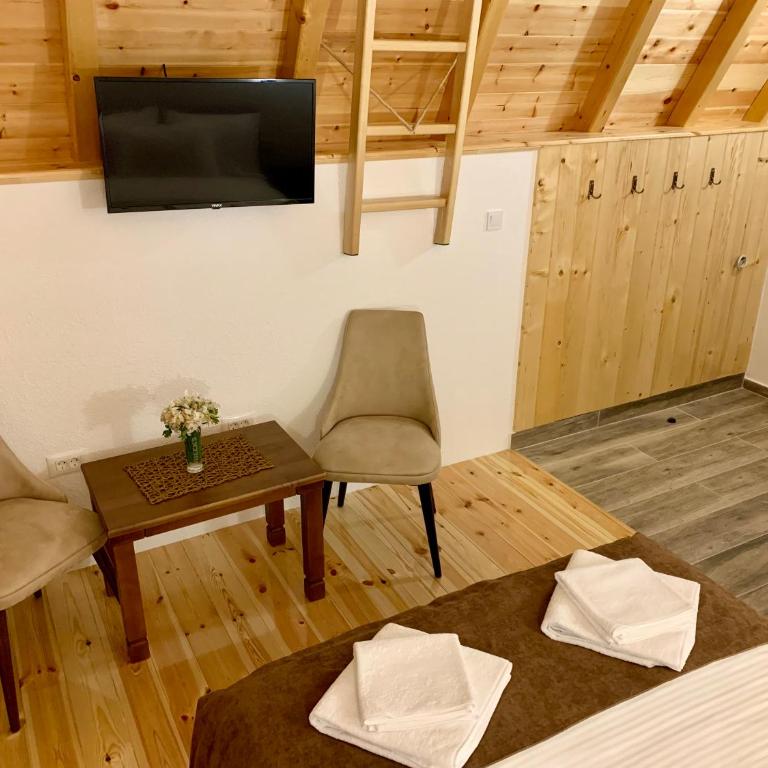 B&B Izvor - Bungalov - 5