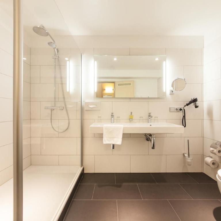 Sure Hotel by Best Western Muenchen Hauptbahnhof - Habitación Familiar con 2 camas dobles - 6