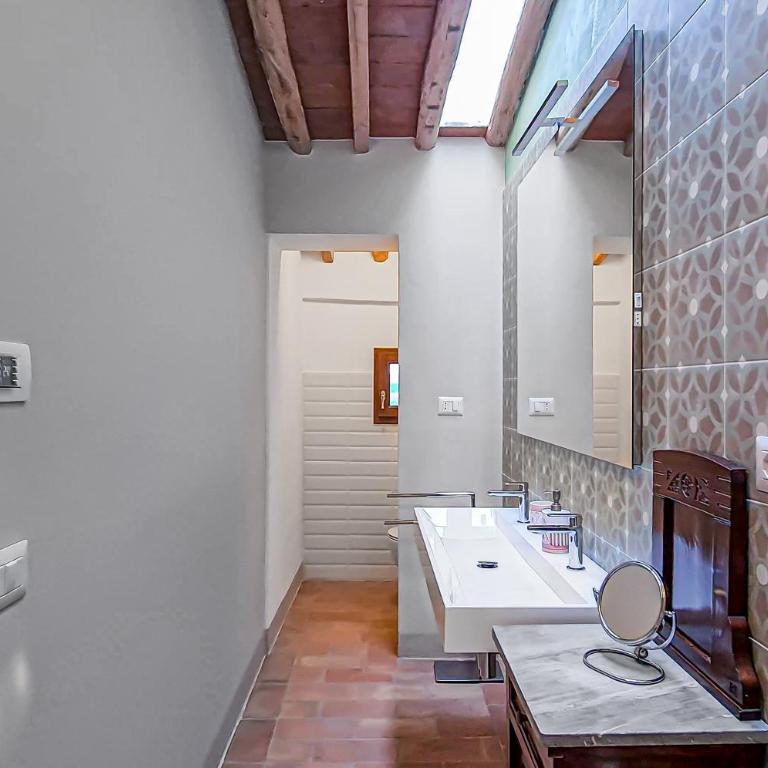 Villa Boccaccio - Superior Apartment - 11