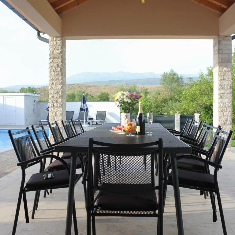 Villa Lila - Three-Bedroom Villa - 29