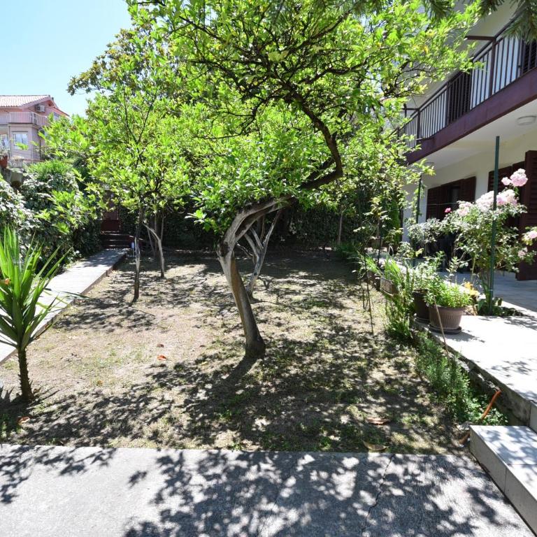 Igalo Garden Apartment - Two Bedroom Apartment - 18