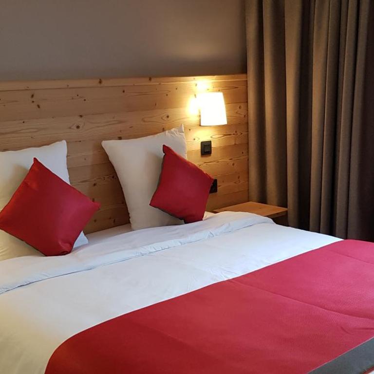 AUBERGE DES GLIERES Plateau des Glières - Chambre Double - 2