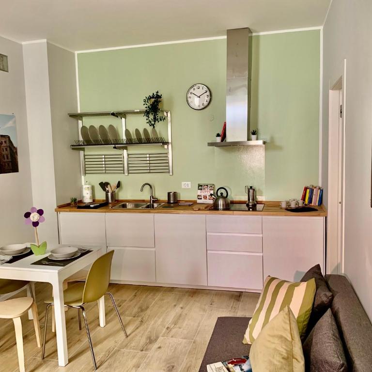 Casanova Trieste Centrale - Appartamento con 1 Camera da Letto - 1