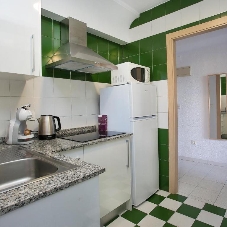 Apartamentos Amalia By Mc - Apartamento de 1 dormitorio con terraza (2 adultos) - 4
