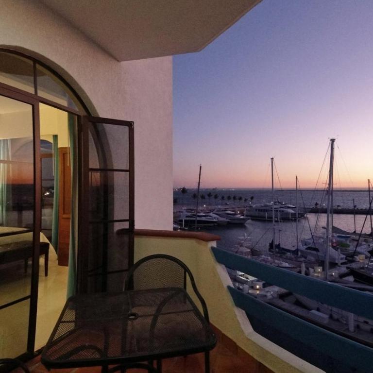 The Westmarine Waterfront Hotel - Suite Master - 9