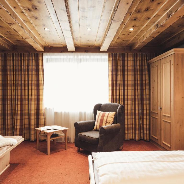 Hotel Johanna mitten im Ötztal - Classic Doppelzimmer - 5