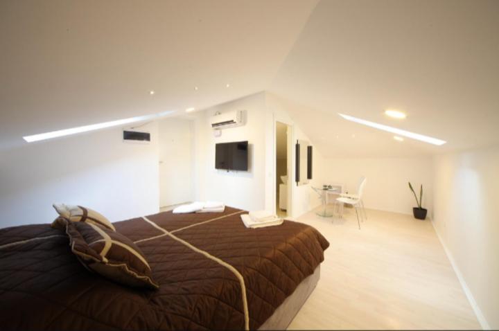 Agent Lux Apartments - Potkrovlje - 2