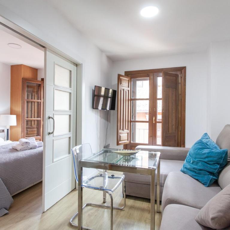 tuGuest Elvira 21 - One-Bedroom Apartment - 55