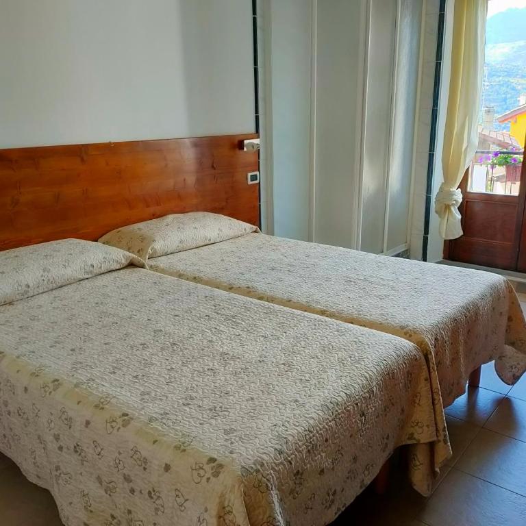 Locanda mami - Camera Doppia con Letti Singoli con Doccia - 3