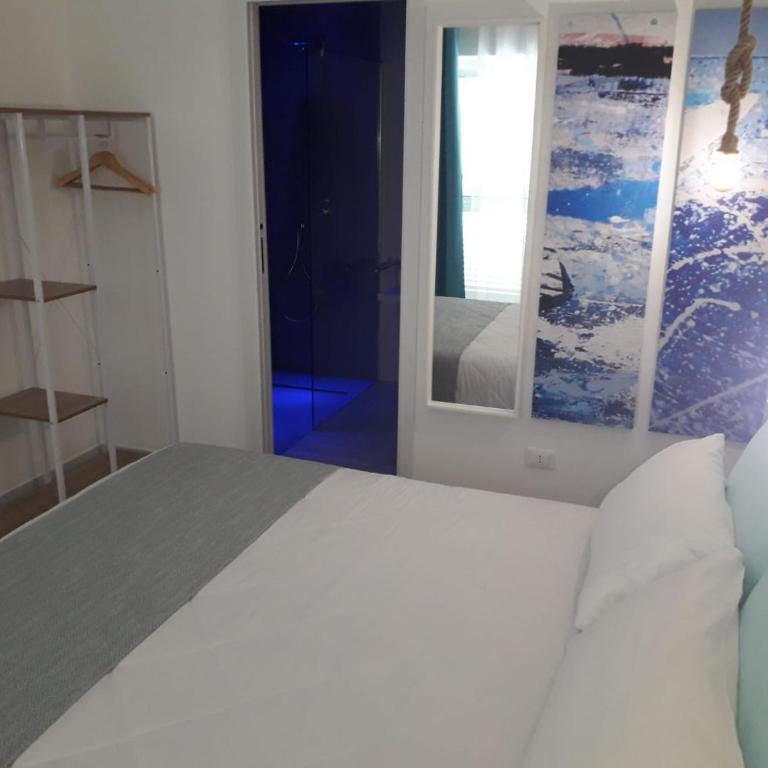 Aquamarì Charme Rooms - Camera Matrimoniale con Bagno Privato - 4