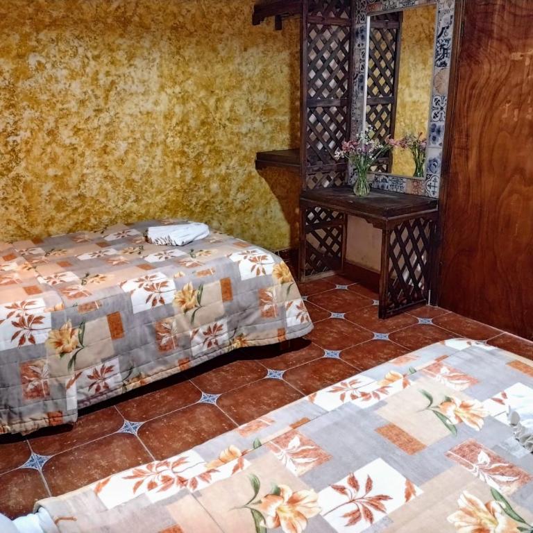 Hotel & Cava La Parroquia - Twin Room - 13