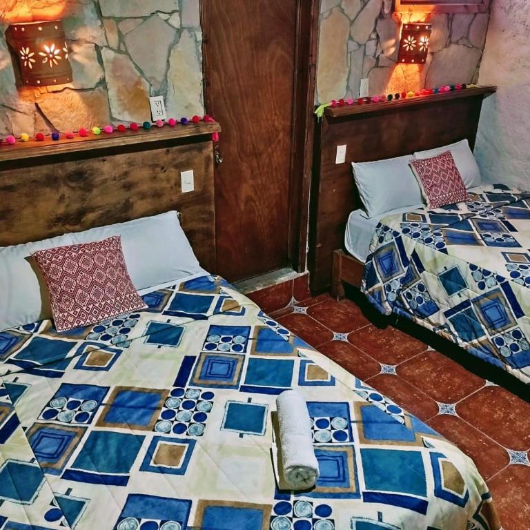 Hotel & Cava La Parroquia - Twin Room - 11
