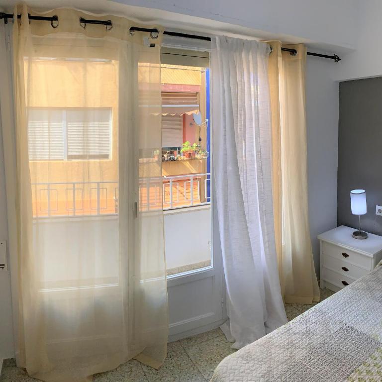 Orange Apartments - Apartment with Balcony - 9