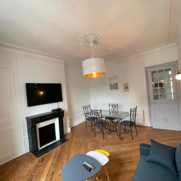 Appartement Chic F2 Centre-ville - Appartement 1 Chambre - 3