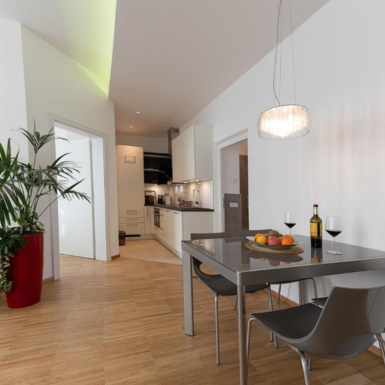 Apartments Leonardo - Apartment mit Balkon - 5