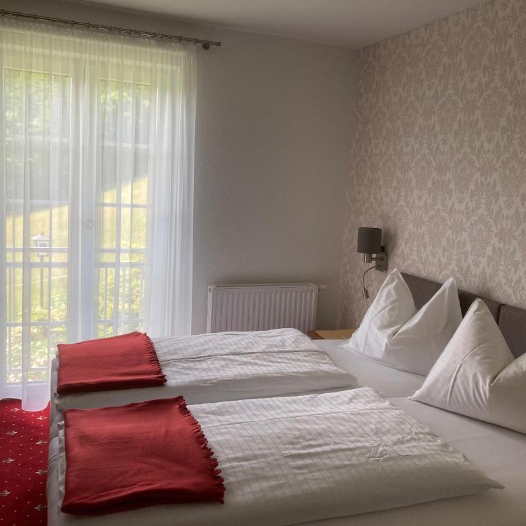 Pension Pichlbauer - Doppelzimmer mit eigenem Bad - 2