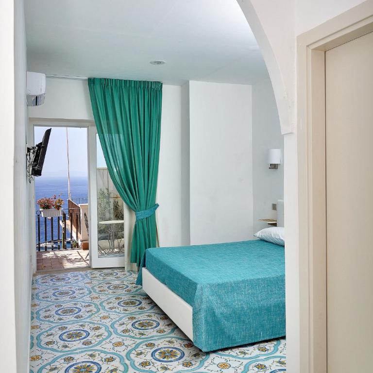 Malafemmena Guest House - Camera Matrimoniale con Terrazza - 1