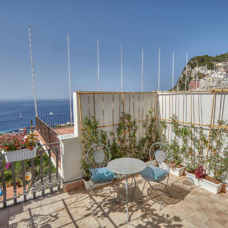 Malafemmena Guest House - Camera Matrimoniale con Terrazza - 5