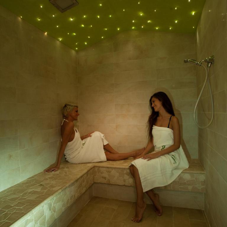 San Giorgio Savoia - Camera Matrimoniale con Accesso Spa - 3
