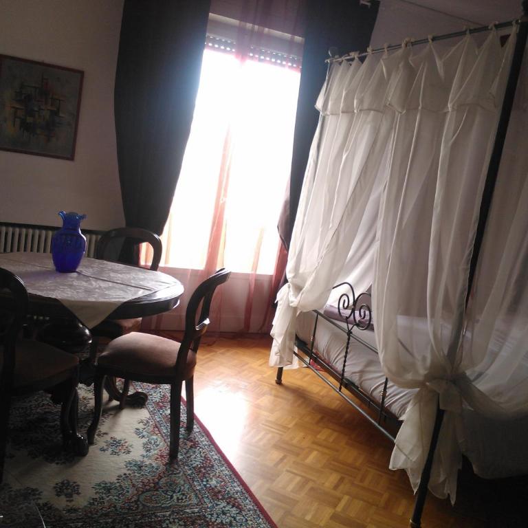 B&B in Arena L' Opera - Deluxe King Room - 1