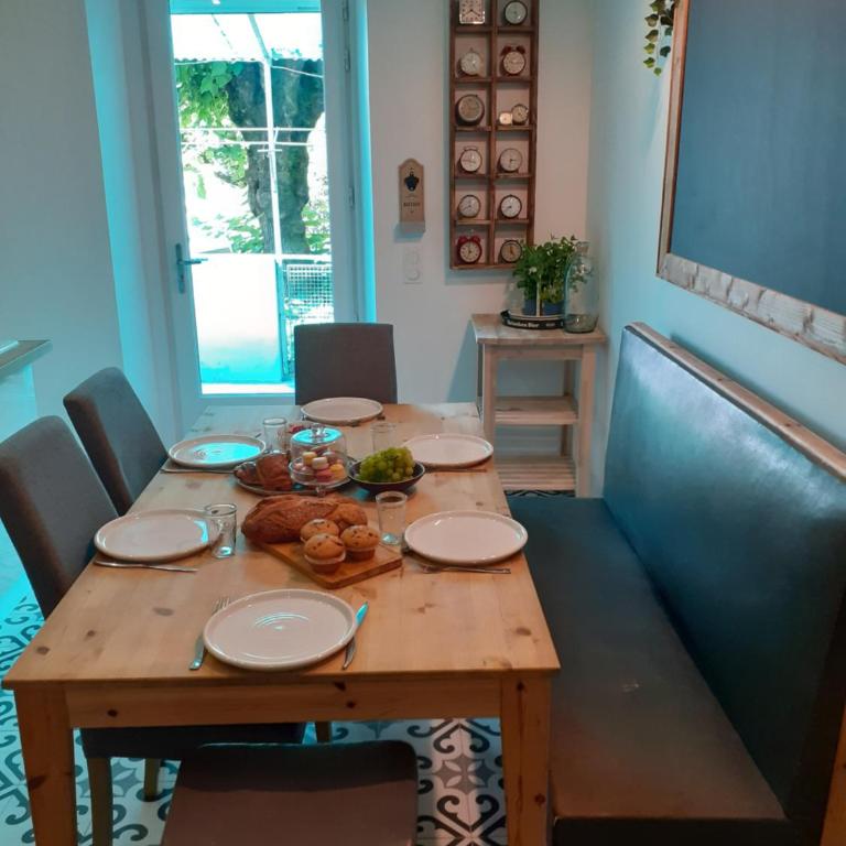 Esprit Bistrot / Rent4night Grenoble - Camera Deluxe - 8