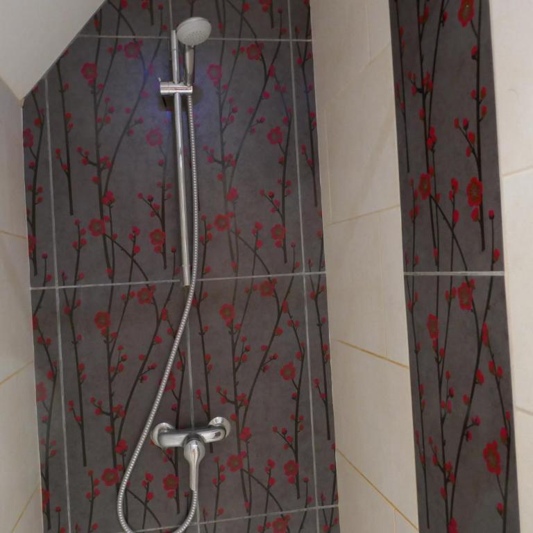 Chambre meublée en duplex indépendante - Grande Chambre Simple - 6