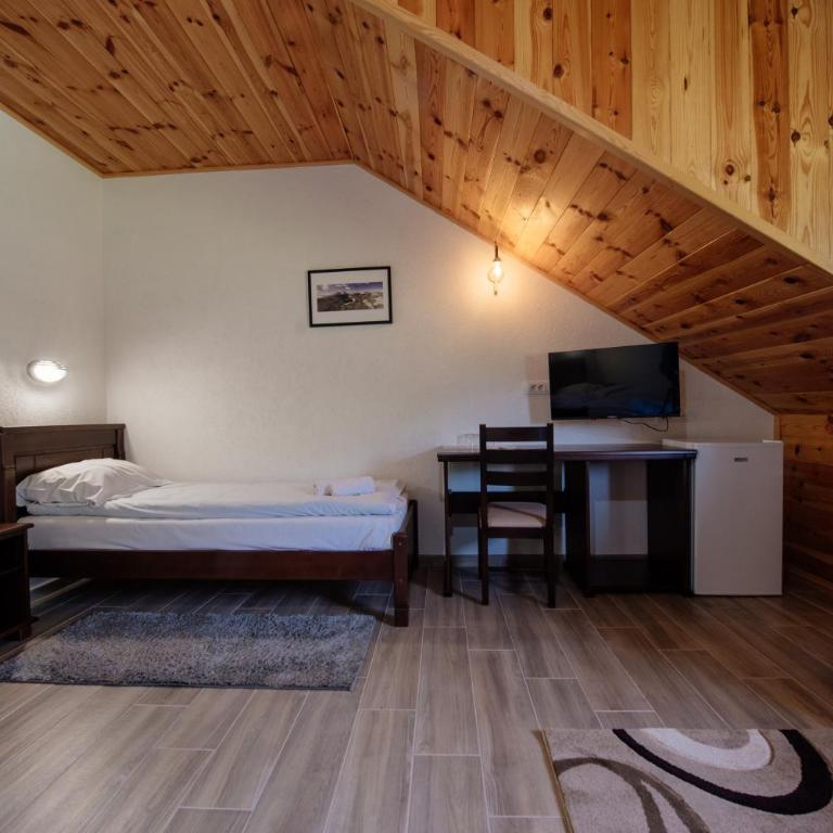 Etno selo Zminica - Deluxe Triple Room - 3