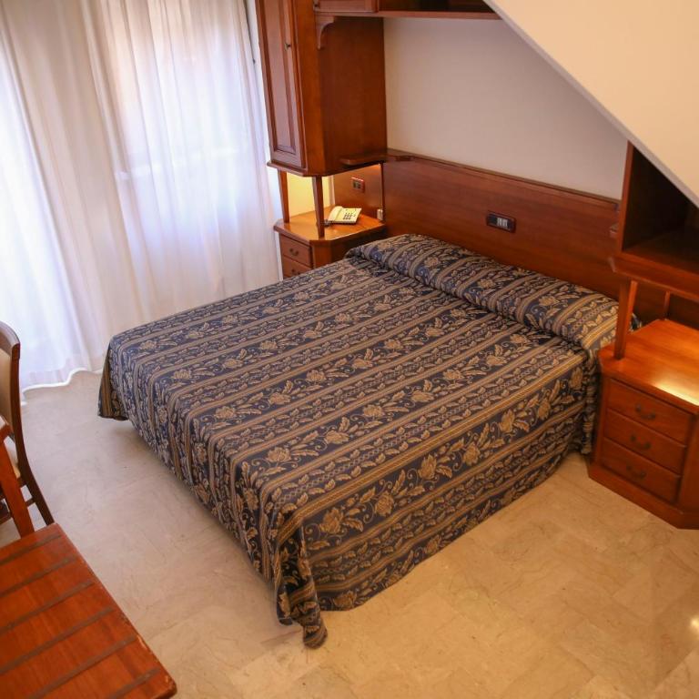 Hotel La Giara - Camera Matrimoniale/Doppia con Letti Singoli - 9